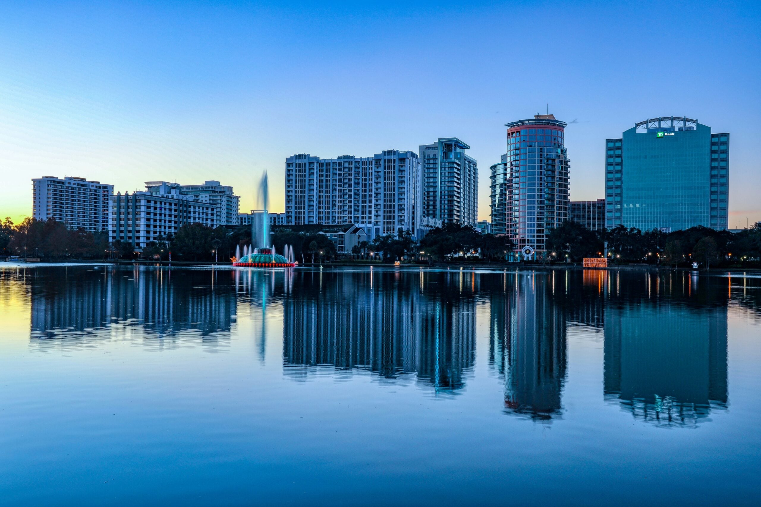 Homes for Sale in Orlando FL – Downtown Orlando and Lake Eola
